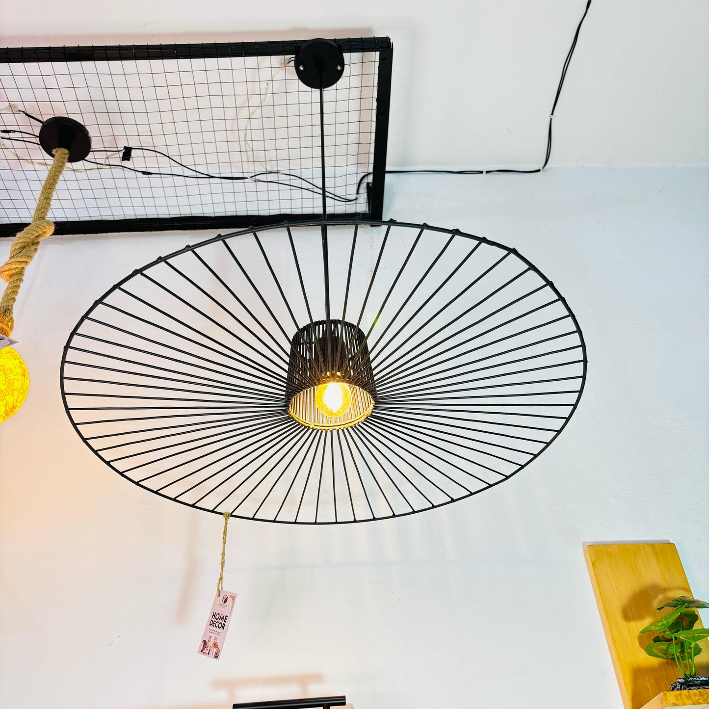 24β Modern Pendant Lamp