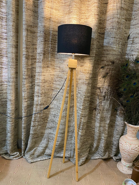 Wooden Tripod Floor lamp