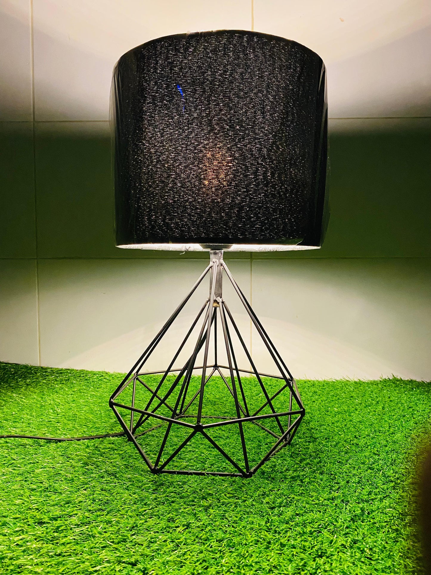 Diamond Shape Metallic Table Lamp