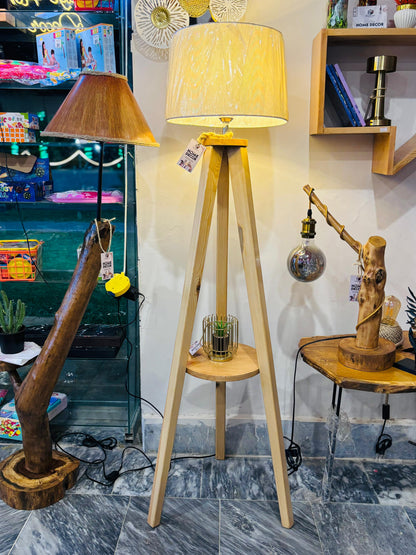 Tripod Shelf Lamp