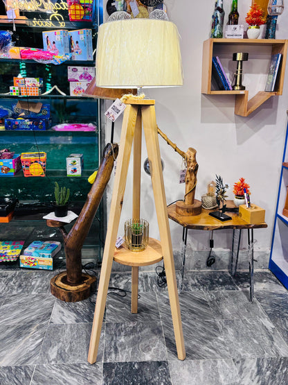 Tripod Shelf Lamp