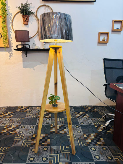Tripod Shelf Lamp